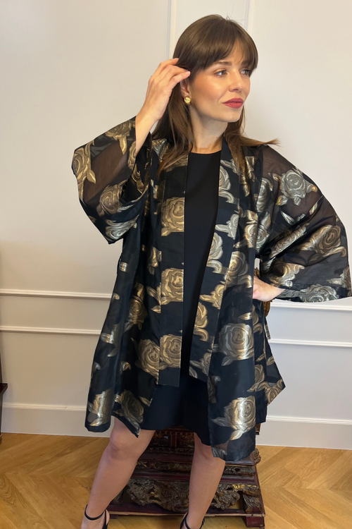 ‚ROSE MIST' CZARNE ELEGANCKIE KIMONO 100% JEDWABNE HAFTOWANE W ZŁOTE RÓŻE