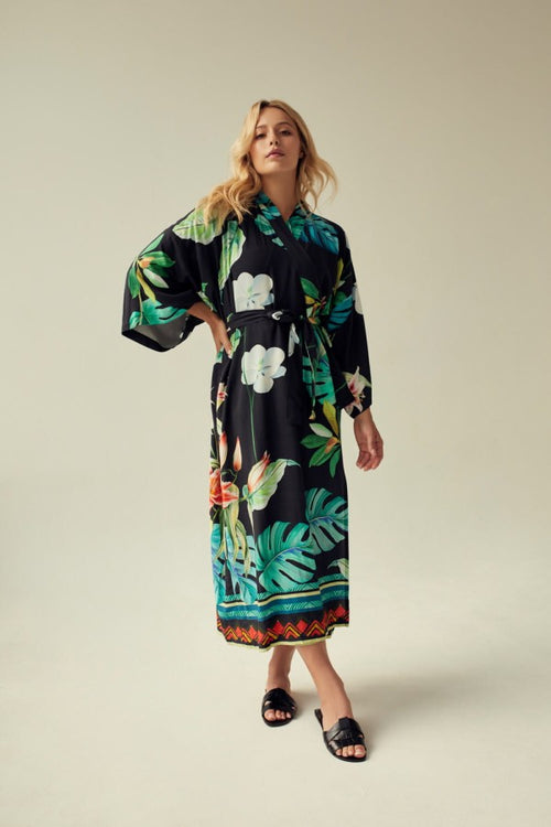 KIMONO PLAŻOWE CZARNE W KWIATY ,MISS INDEPENDENT’