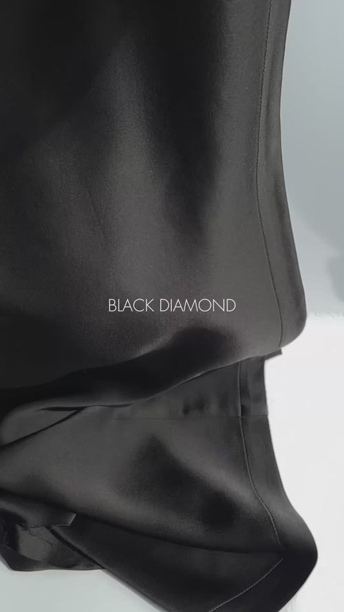 'BLACK DIAMOND' ELEGANCKIE KRÓTKIE CZARNE KIMONO DAMSKIE Z SATYNOWEJ WISKOZY