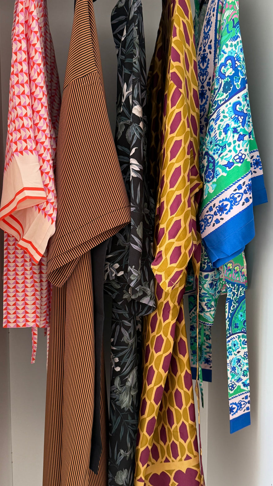 KIMONO PREMIUM CZY Z SIECIÓWKI? RÓŻNICE, NA KTÓRE WARTO ZWRÓCIĆ UWAGĘ