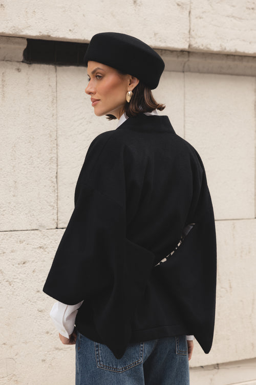 "OYSTER" BLACK WOOL/CASHMERE KIMONO WITH GEOMETRIC PRINT LINING