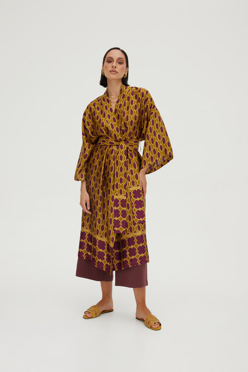 KIMONO Z WISKOZY W GEOMETRYCZNY PRINT — ‚RIAD’