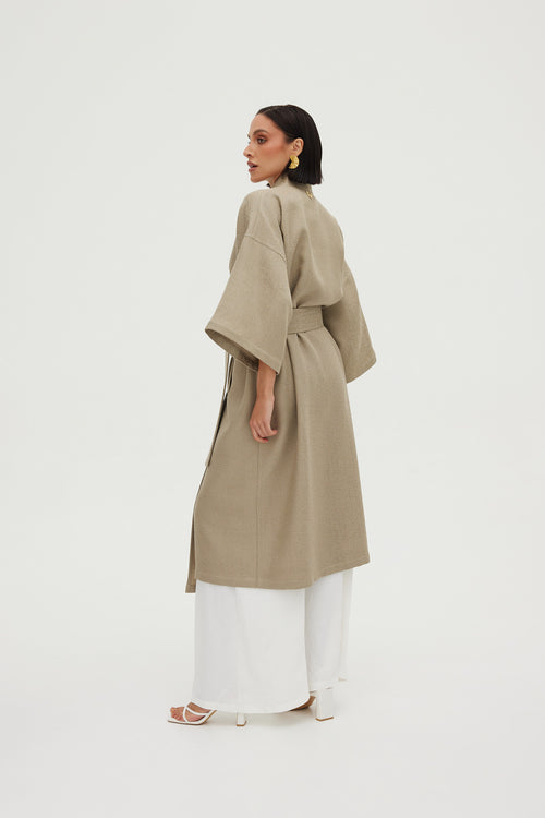 ZŁOTE KIMONO Z WEŁNY I WISKOZY — ‘AL MAHA’