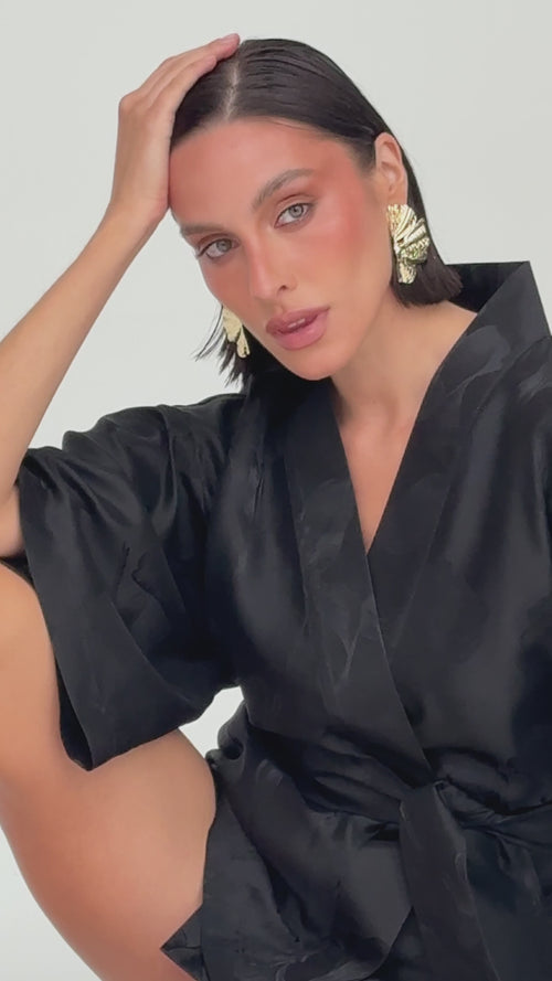 SET KIMONO I SZORTY ZE 100% JEDWABIU W ŻAKARDOWY, KWIATOWY WZÓR — ‚SUMI’